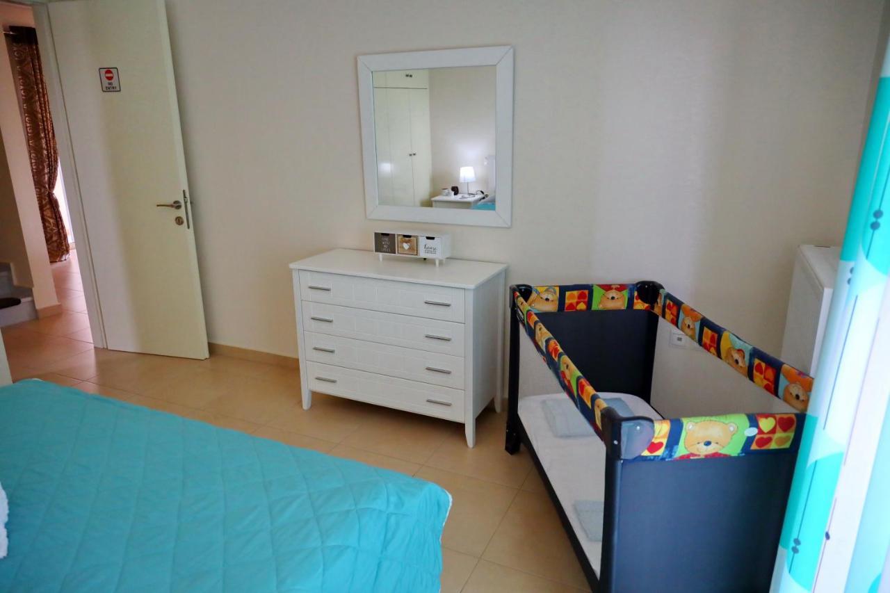 Fou'S Luxury Apartment Nafpaktos エクステリア 写真